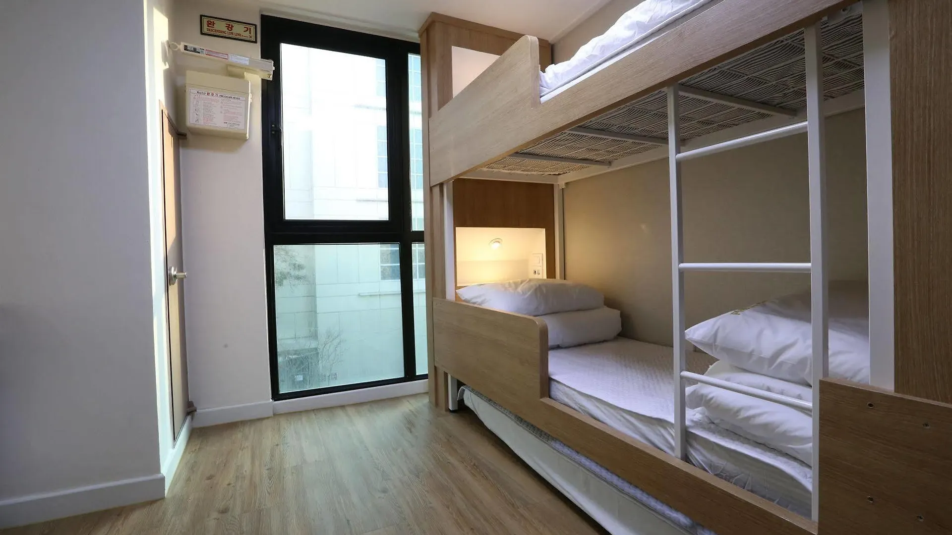 Хостел Philstay Ewha Womans University Сеул Южная Корея